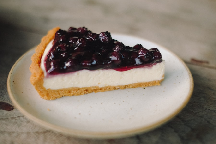 Basque Burnt Cheesecake Strawberry